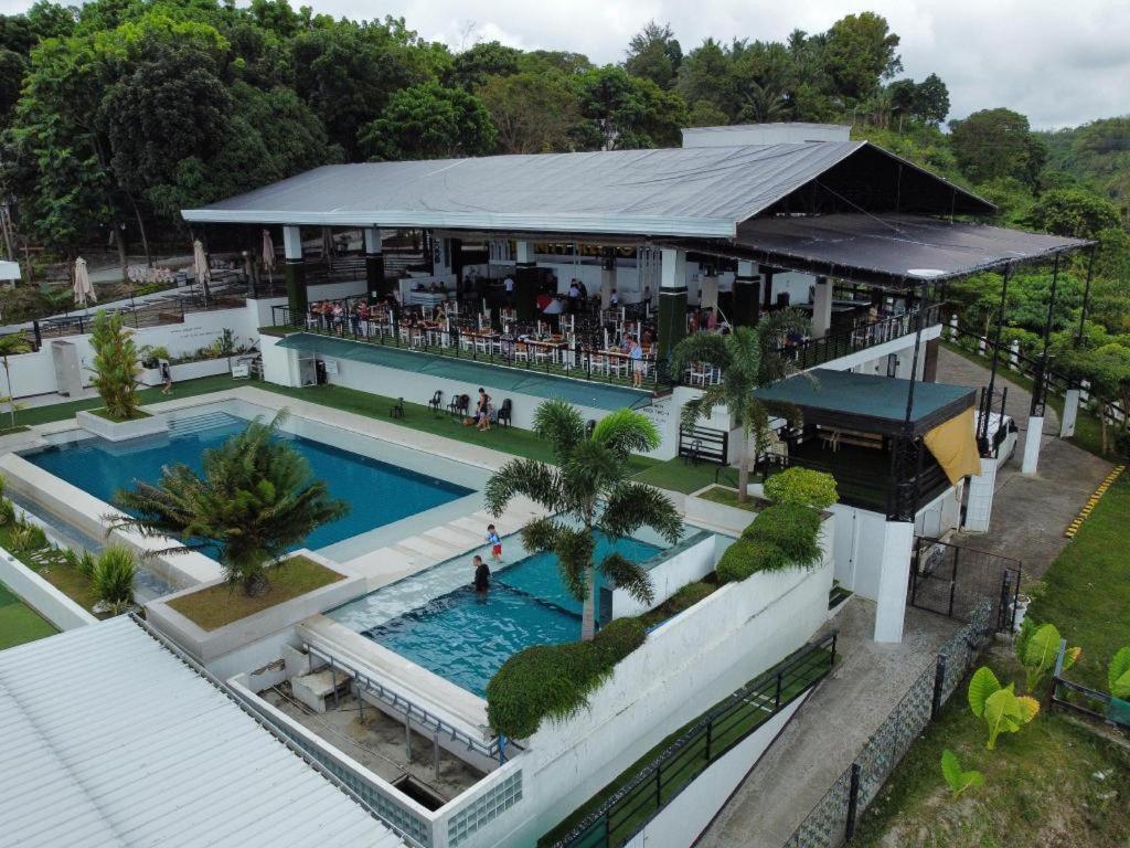 Ultra Winds Mountain Resort (Adults Only) Cagayán de Oro Exterior foto
